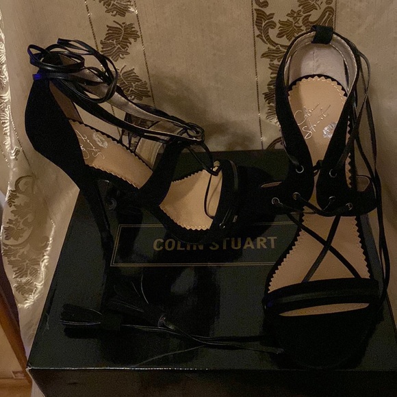 Black Sandals with thin leather ankle straps - Picture 5 of 6